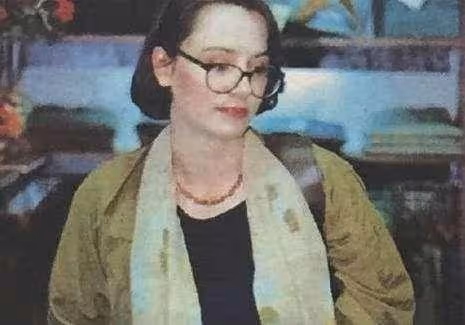 「主動過氣」周華健：爆紅時銷聲匿跡，只為被嘲「如母子」的愛妻
