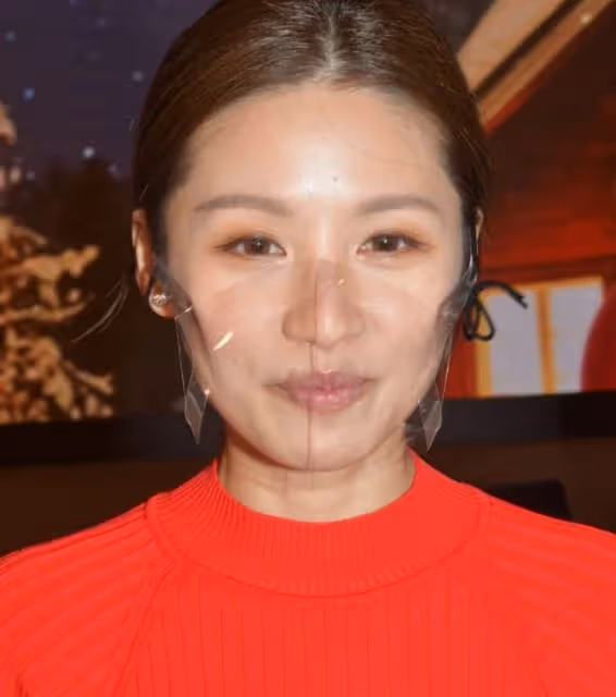 恭喜!何傲兒姐姐公開戀情,攜富豪男友大秀恩愛,曾與蕭正楠相戀