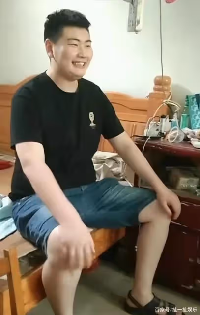 朱小偉帶著經紀人開撕陳亞男?直指對方隱瞞分手原因,讓她別說話