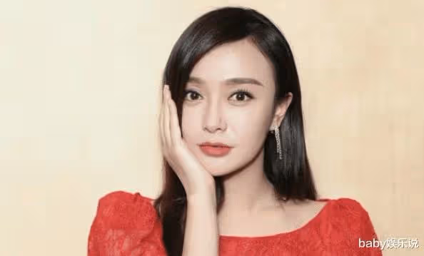 為前男友賠了千萬，和小19歲男明星組CP，秦嵐的人生到底有多瀟灑
