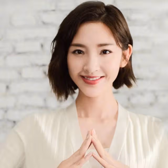 鹿晗關曉彤,何炅,楊紫,太子和齙牙哥,肖戰,唐藝昕,老賴之子| 最新八卦匯總