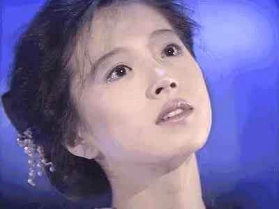 中森明菜：接班山口百惠的第一歌姬，毀於渣男，55歲未走出失戀