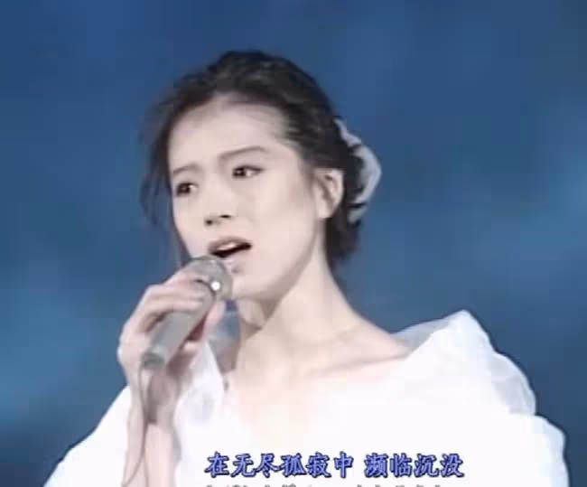 中森明菜：接班山口百惠的第一歌姬，毀於渣男，55歲未走出失戀