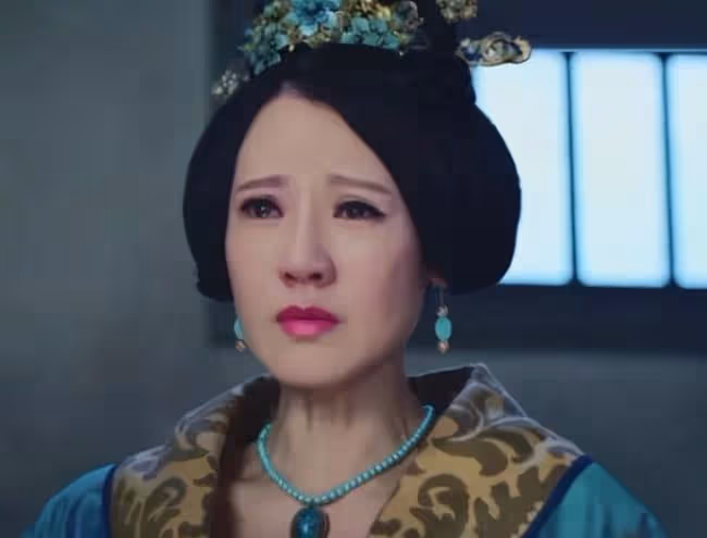 50歲康華近照凍齡有術,至今未婚無兒女,坦言時機沒到感情事隨緣