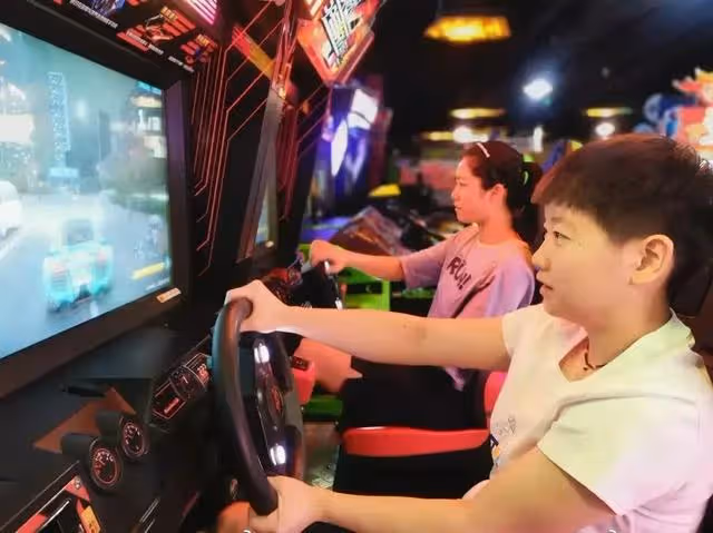 正能量!深夜莎莎受到人民日報的高度表揚,她卻非常的低調謙遜