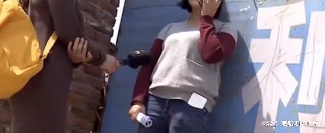 成家男子讓漂亮「女鄰居」懷孕四次，妻子要離婚，丈夫：我還愛你