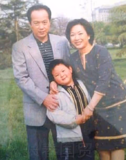 劉繼紅:羅京病逝後含淚改嫁富豪,但我永遠是羅家的兒媳