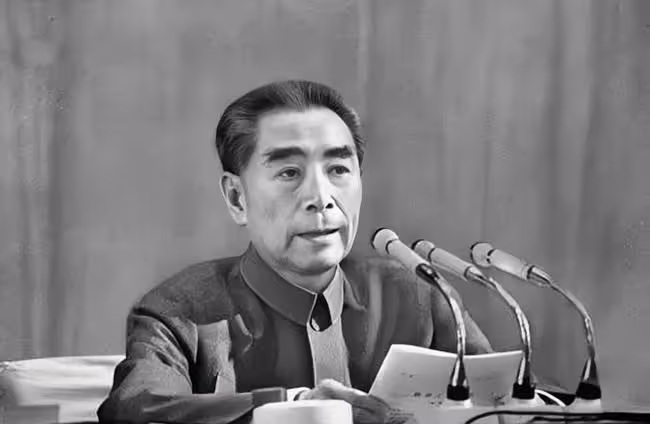 喜劇大師卓別林被驅逐出境,得知消息後,周總理的做法令他感動