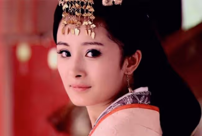 於正捧紅的8位女星:三位離婚,林心如跟他鬧掰,張檬因整容後悔