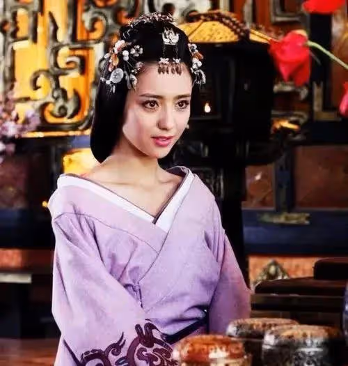 於正捧紅的8位女星:三位離婚,林心如跟他鬧掰,張檬因整容後悔