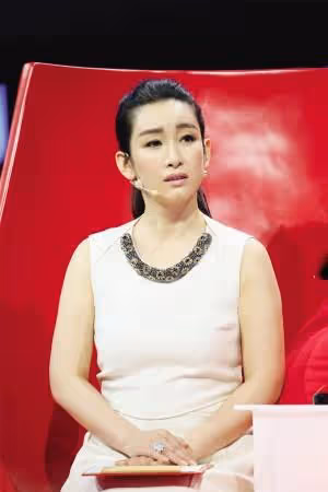 演員秦海璐:孕期忍痛照顧婆婆,讓喪子婆婆不再流淚,你還有我們