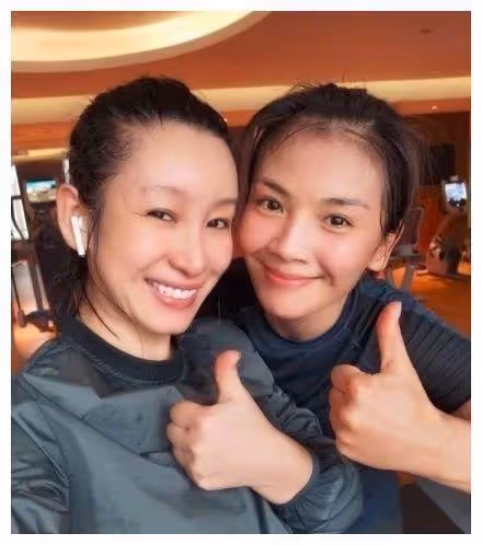 演員秦海璐:孕期忍痛照顧婆婆,讓喪子婆婆不再流淚,你還有我們