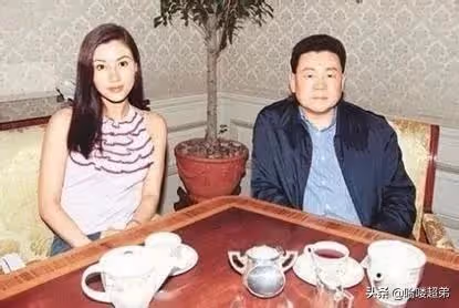 娛樂圈五對老妻少夫,他們究竟是真愛,還是別有所圖?