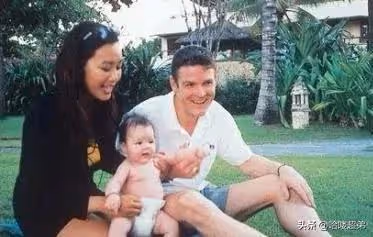 娛樂圈五對老妻少夫,他們究竟是真愛,還是別有所圖?