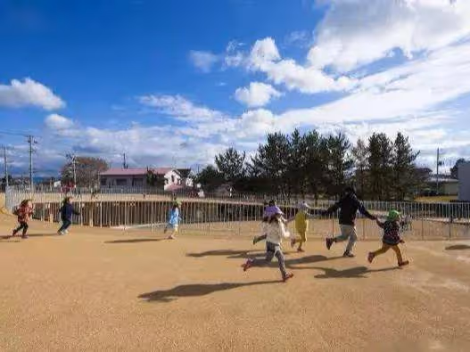 我和前女友分手後閃婚,如今前女友找上門,她把孩子託付給我