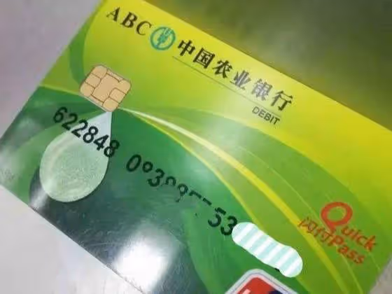 哥哥結婚花光家裡積蓄,我無奈去做上門女婿,如今哥哥找我借10萬