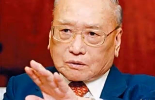 窮小子靠髮妻賺百億身家,妻子離世娶小姨子,晚年病死家中無人知