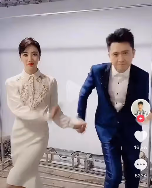 央視主持張蕾:被楊帆暗戀多年,有緣無分,嫁普通生意人生一子