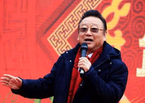 蔣大為移居海外後花光積蓄,被敲詐90萬,拚命奔波竟是為了女兒