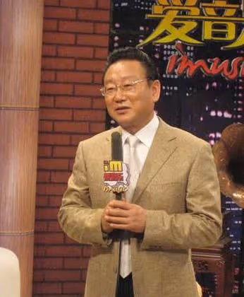 蔣大為移居海外後花光積蓄,被敲詐90萬,拚命奔波竟是為了女兒