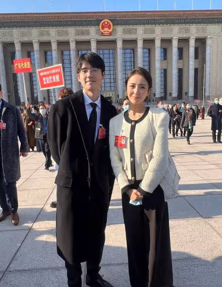 文代會正式開幕!靳東陳道明人氣高,佟麗婭周濤同框,康輝顯低調