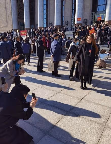 文代會正式開幕!靳東陳道明人氣高,佟麗婭周濤同框,康輝顯低調