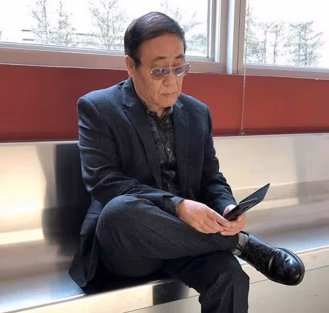 又走一個!TVB著名綠葉宣布離巢,服務公司超30年被「炒魷魚」