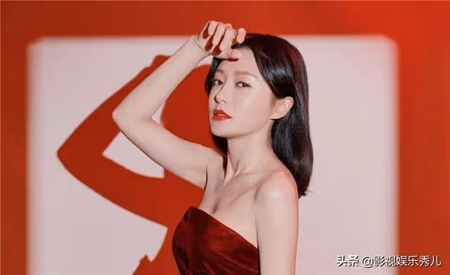 人氣超高的女孩,如今已經逆襲,迎來了事業的第二春