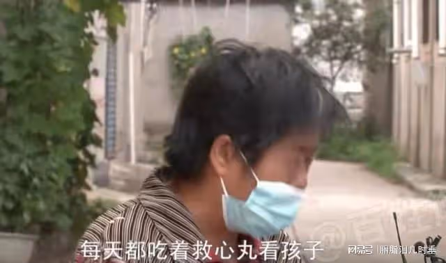 婆媳一個屋檐下，兒媳將大便扔婆婆屋，婆婆：吃著救心丸看孩子