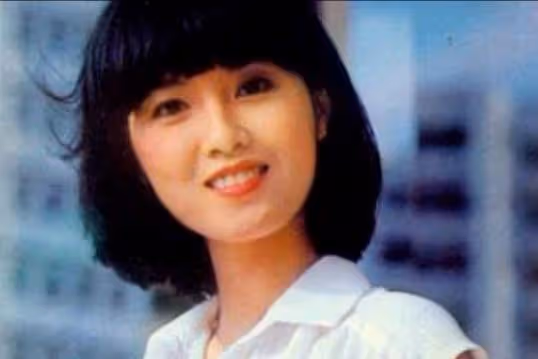 費貞綾:靠性感走紅後,幫兩個弟弟成為了大明星,自己卻選擇出家