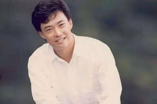 費貞綾:靠性感走紅後,幫兩個弟弟成為了大明星,自己卻選擇出家