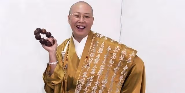費貞綾:靠性感走紅後,幫兩個弟弟成為了大明星,自己卻選擇出家