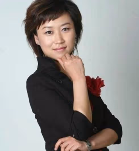 13年前著名主持人魏笑,新婚24小時離世,16號結婚17號婚禮變喪禮