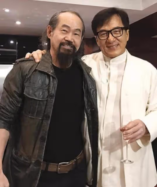 元華否認與成龍不和,曾拒絕成龍400萬天價邀約,直言怕無戲可拍