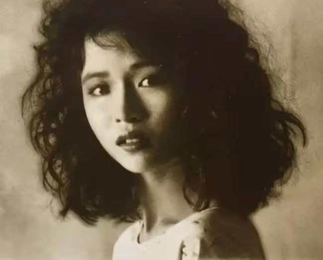 知名歌手黃寶欣感觸落淚,自曝曾患上大病想輕生,幸得親友支持