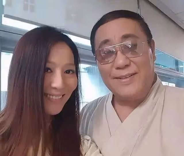 「曹總」離巢!72歲資深藝人被爆遭TVB下架,已結束長達32年合作