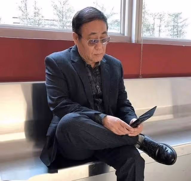 「曹總」離巢!72歲資深藝人被爆遭TVB下架,已結束長達32年合作