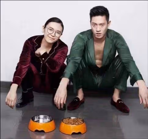 他曾是黃曉明保鏢,被開除後得鄧超賞識,娶孫儷經紀人為妻