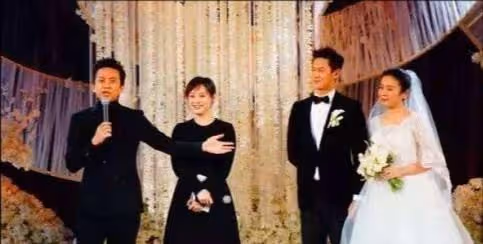 他曾是黃曉明保鏢,被開除後得鄧超賞識,娶孫儷經紀人為妻
