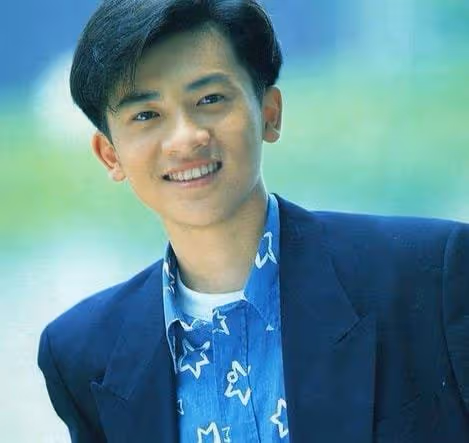 他是「五阿哥」的原定人選,卻因不願剃頭而拒演,因此成就蘇有朋