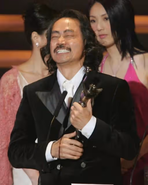 天價片酬都請不動!香港知名老戲骨拒絕與成龍合作,二人疑似不和