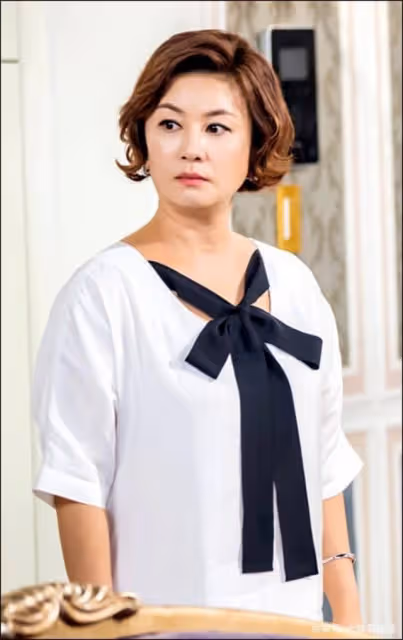 三次婚姻都是鏡花水月，這位女星的前夫們為何都不靠譜？