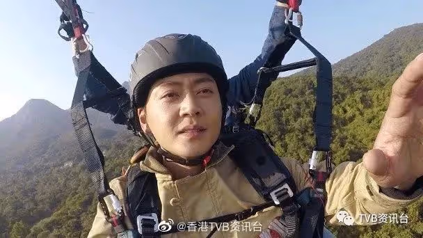 閉上雙眼豁出去！畏高張振朗處男第一飛