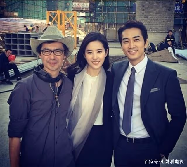 揮別劉亦菲後，宋承憲有了500億韓元建築物，不過至今還缺女主人
