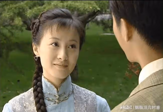 美女演員徐露:當紅時嫁大7歲老公,46歲與17歲女兒同框似姐妹