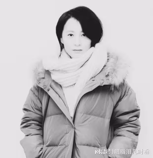美女演員徐露:當紅時嫁大7歲老公,46歲與17歲女兒同框似姐妹