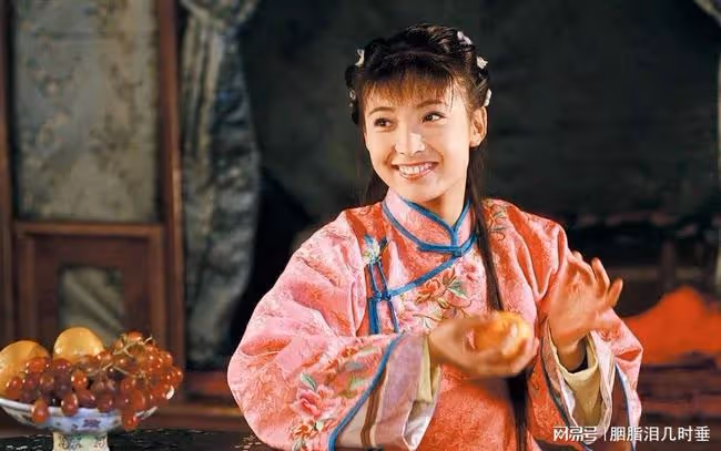 白靜:24歲嫁入豪門,和情人轉移老公財產,被富豪老公連捅三刀