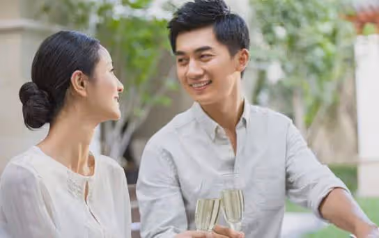 兒媳，你家那麼有錢，你把彩禮錢拿來還債；婆婆，恕難從命