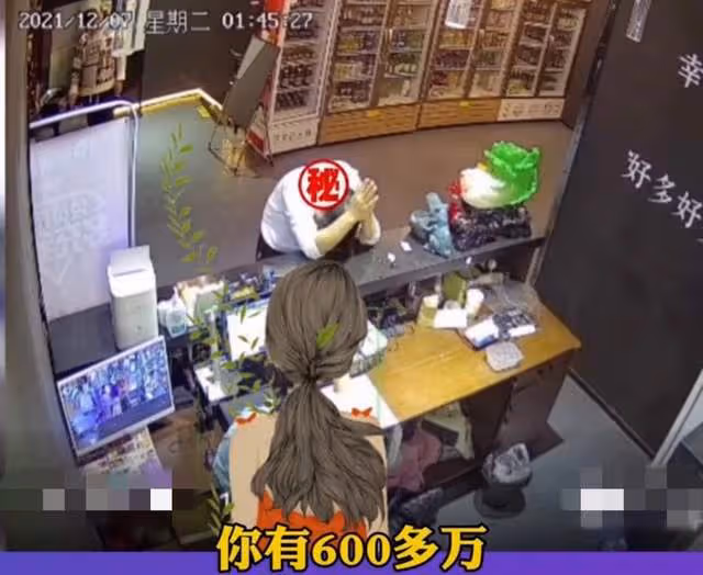 600萬粉網紅飯後拒絕買單!自稱探店遭服務員怒懟,白冰無辜躺槍