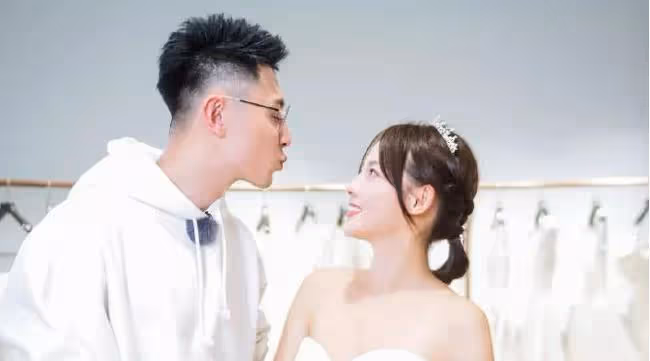 張嘉倪買超婚前協議曝光,為何結婚七年不辦婚禮?撫養權歸屬成謎